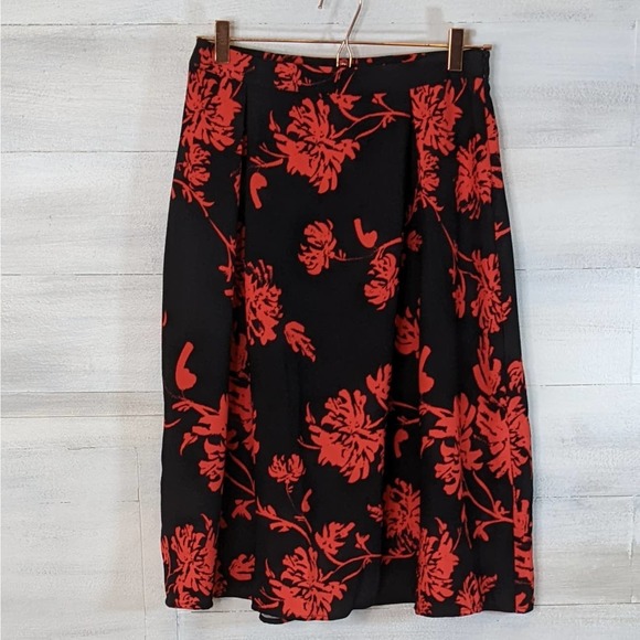 Who What Wear Black and Bright Coral Pleated Knee Length Skirt Size 2 - Picture 1 of 3